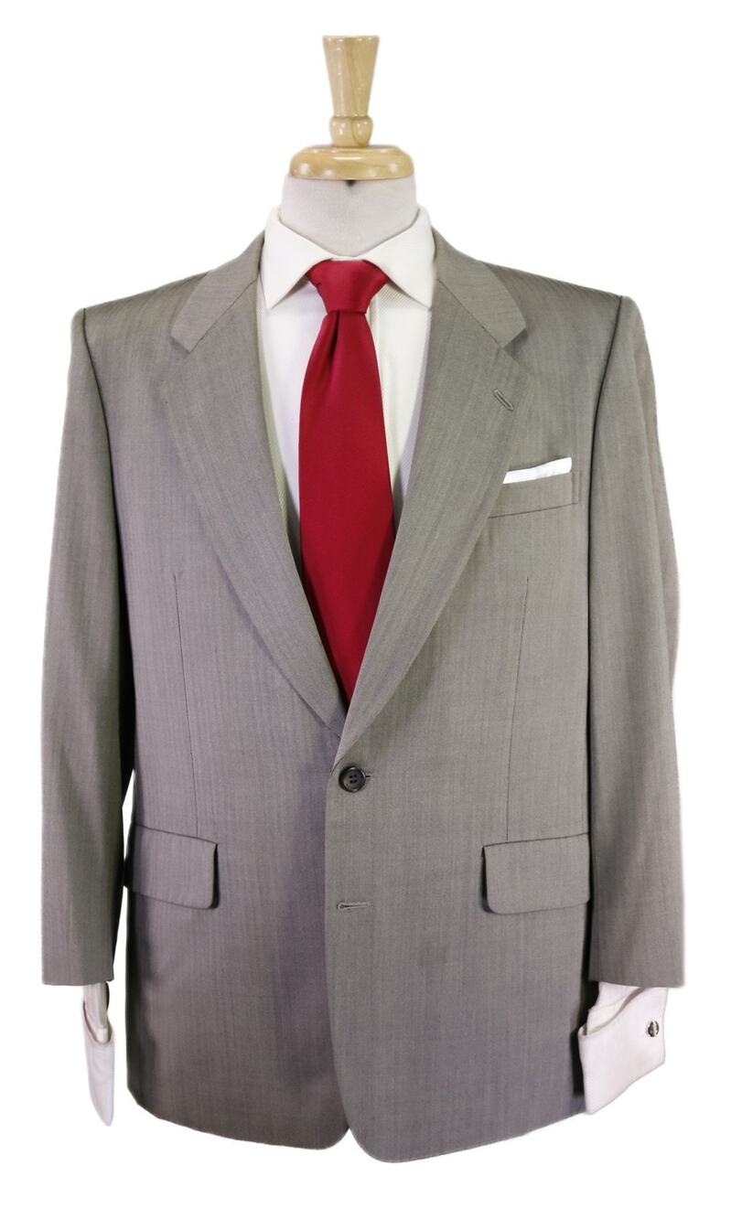 Hickey Freeman Vintage Gray Black Herringbone 2-Btn Wool Suit 38S